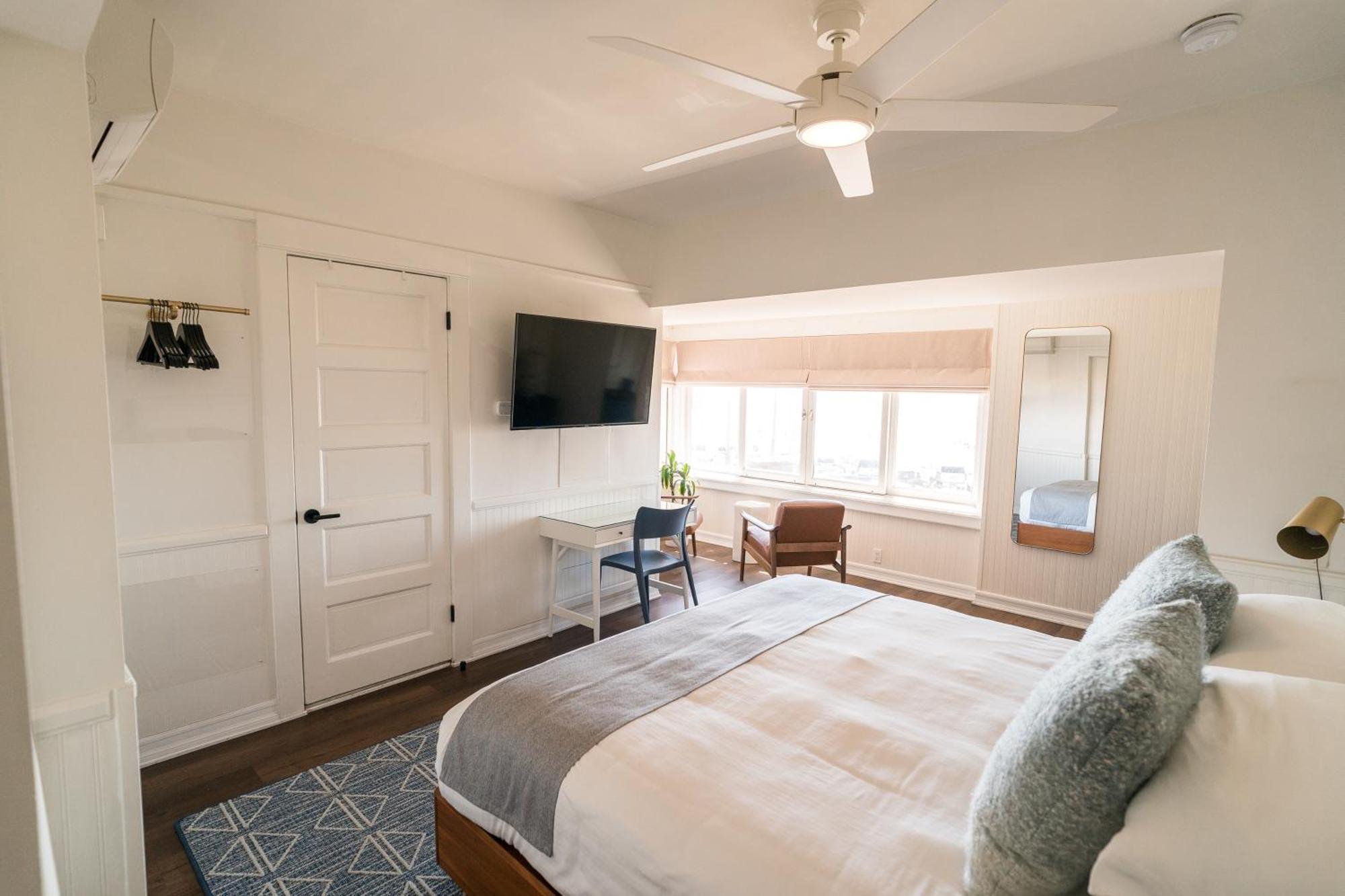 Newport Beach Hotel Dış mekan fotoğraf