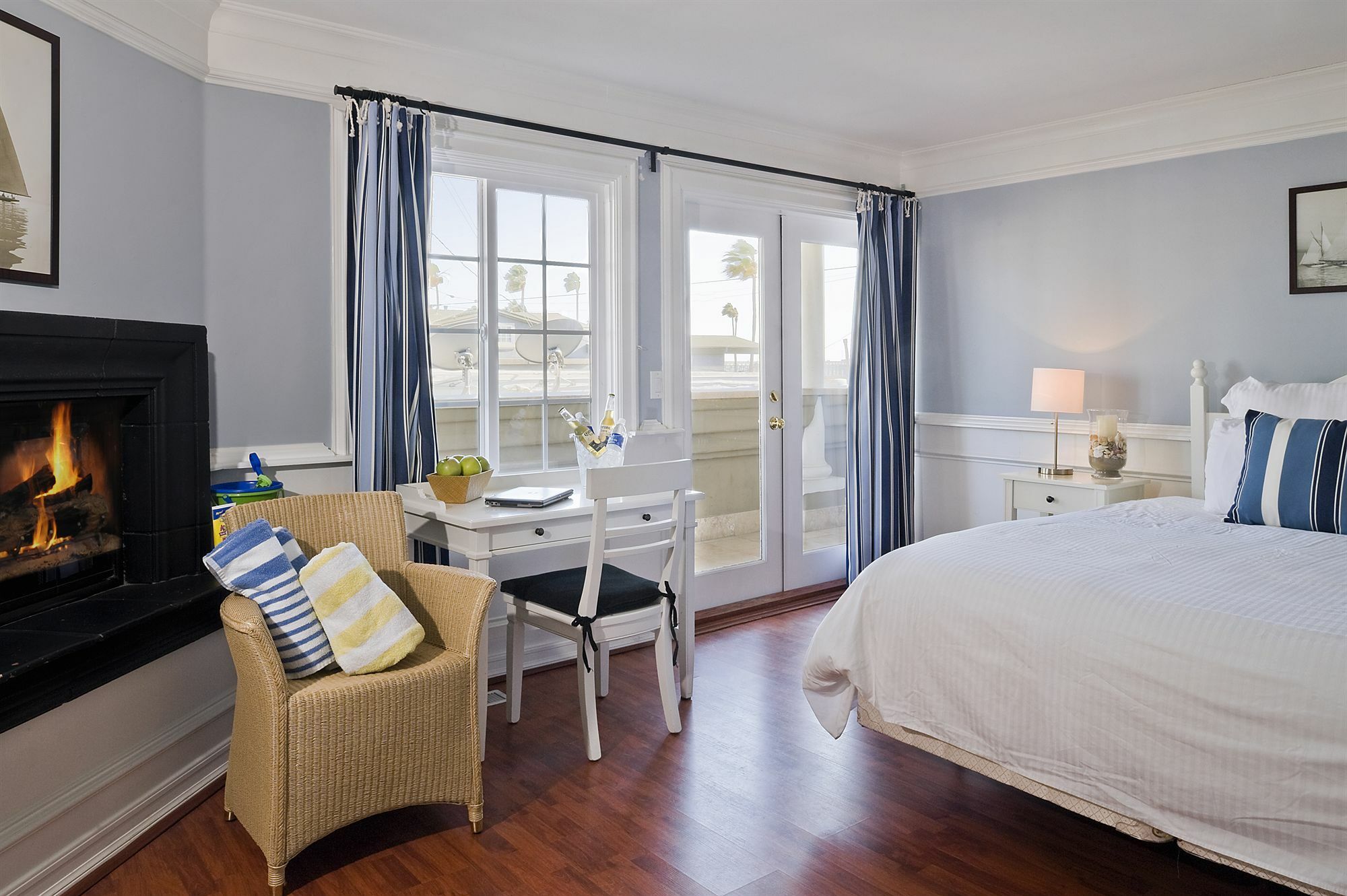 Newport Beach Hotel Dış mekan fotoğraf